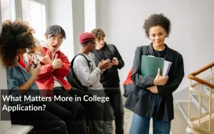 Student planning courses to balance grades and rigor for college application